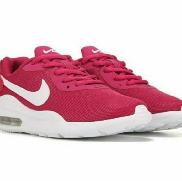 Nike Air Max Oketo size 9  style AQ2231-600 - Picture 1 of 6
